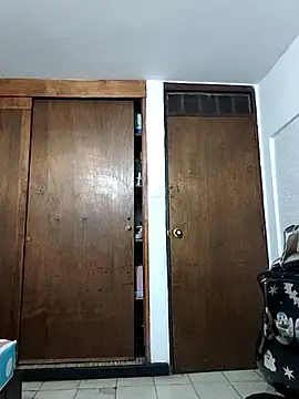 Snapshot of CloeeHills_ chatting on October 2025 10:05:02 AM CloeeHills online show from October 2025 10:05:02 AM