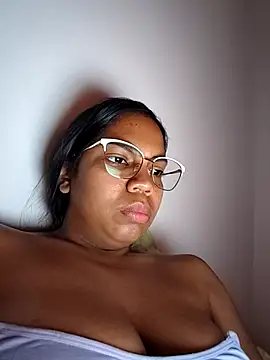 Snapshot of CloeeHills_ chatting on November 2025 03:35:01 PM CloeeHills online show from November 2025 03:35:01 PM