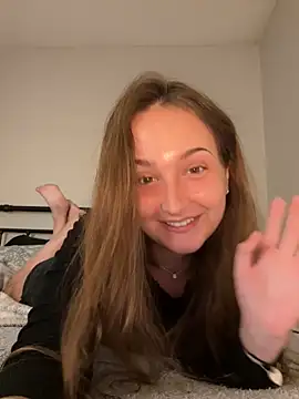 MadilynX777 online show from October 2025 11:46:02 PM