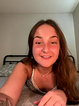 MadilynX777 online show from October 2025 10:42:01 PM