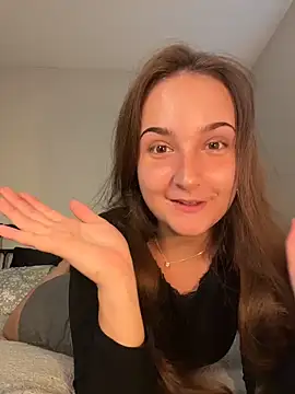 MadilynX777 online show from October 2025 10:54:02 PM