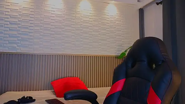 Snapshot of MelissaJhones chatting on September 2025 05:36:02 PM MelissaJhones online show from September 2025 05:36:02 PM