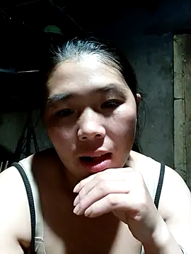 quynhkoolbae online show from October 2025 01:03:02 PM