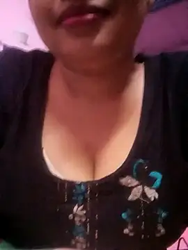 Snapshot of TINASONI chatting on September 2025 01:02:02 PM TINASONI online show from September 2025 01:02:02 PM