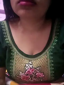 Snapshot of TINASONI chatting on October 2025 02:40:02 AM TINASONI online show from October 2025 02:40:02 AM