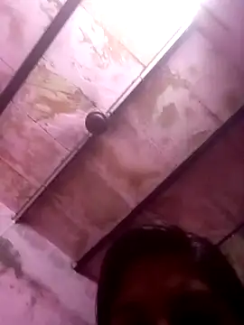 Snapshot of TINASONI chatting on October 2025 02:22:02 AM TINASONI online show from October 2025 02:22:02 AM