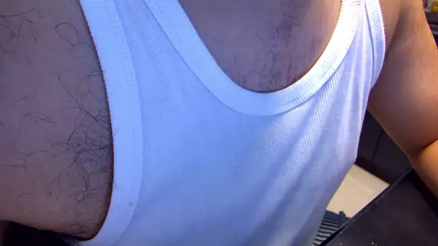 Snapshot of secretbearjp chatting on October 2025 10:26:01 AM secretbearjp online show from October 2025 10:26:01 AM