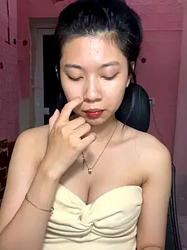 Snapshot of Phthao chatting on October 2025 02:18:02 PM Phthao online show from October 2025 02:18:02 PM