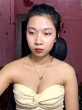 Snapshot of Phthao chatting on November 2025 03:58:01 PM Phthao online show from November 2025 03:58:01 PM