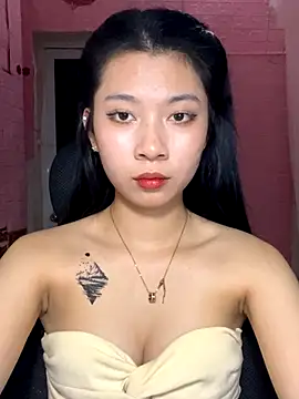 Snapshot of Phthao chatting on November 2025 04:40:02 PM Phthao online show from November 2025 04:40:02 PM