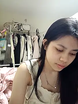 Snapshot of Katanh chatting on December 2025 01:40:02 PM Katanh online show from December 2025 01:40:02 PM