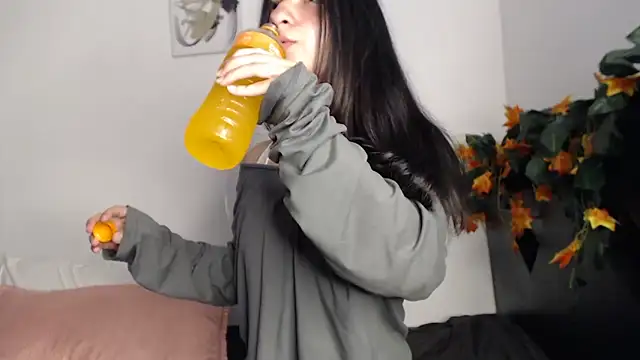 Snapshot of __abrill__ chatting on October 2025 01:28:01 AM abrill online show from October 2025 01:28:01 AM