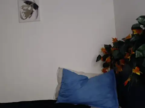 Snapshot of __abrill__ chatting on October 2025 02:37:02 AM abrill online show from October 2025 02:37:02 AM