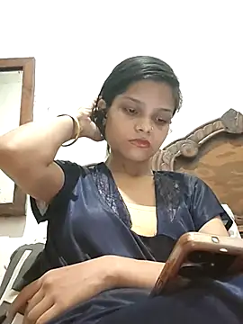 Komal0099 online show from September 2025 04:40:02 PM
