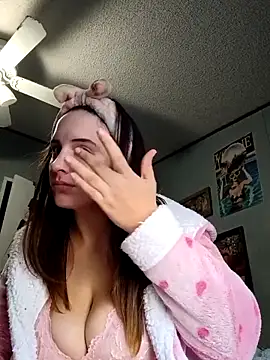 lillylooney online show from October 2025 01:52:02 PM