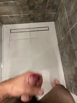 Snapshot of MrZli chatting on October 2025 03:01:02 PM MrZli online show from October 2025 03:01:02 PM