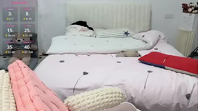 Snapshot of Xiali-166 chatting on November 2025 05:51:01 AM Xiali-166 online show from November 2025 05:51:01 AM