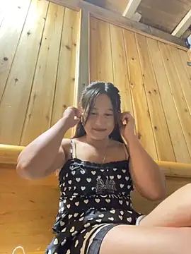 phungtiti online show from October 2025 01:18:01 PM