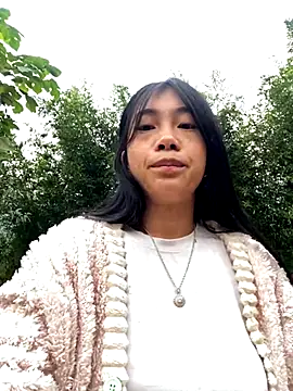 EmLy02 online show from October 2025 11:38:01 PM