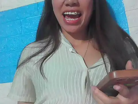 Snapshot of fanchunn chatting on October 2025 12:53:02 PM fanchunn online show from October 2025 12:53:02 PM