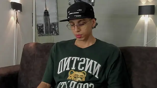 nicolai drake online show from November 2025 03:39:02 AM