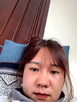 qinejr37 online show from September 2025 01:52:01 AM