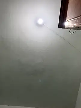 qinejr37 online show from October 2025 12:25:01 AM