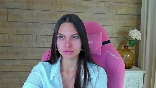 AlisaVersailles online show from October 2025 04:05:02 PM