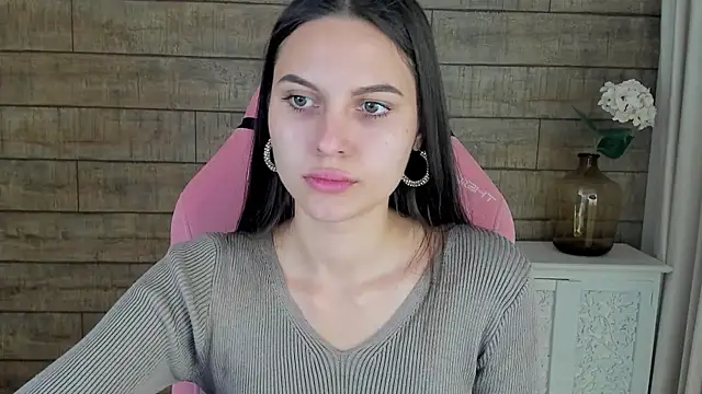 AlisaVersailles online show from October 2025 04:04:02 PM