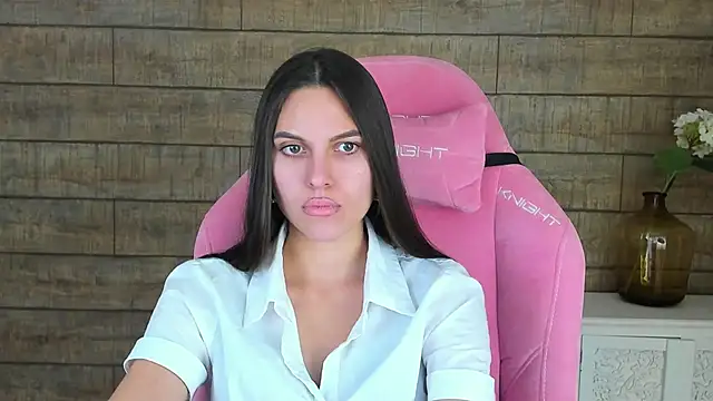 AlisaVersailles online show from October 2025 04:06:02 PM