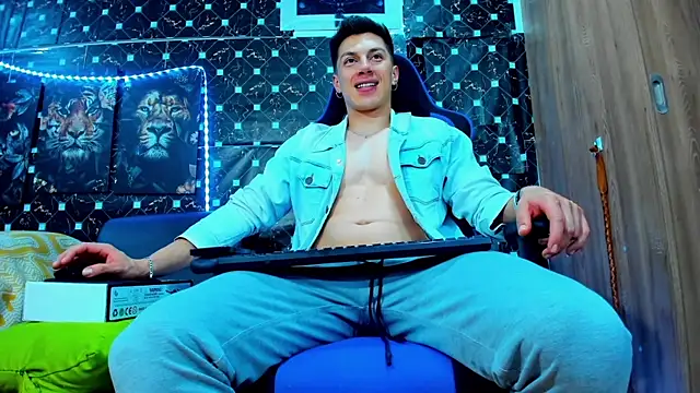 Snapshot of javiersexymann chatting on September 2025 10:35:02 PM javiersexymann online show from September 2025 10:35:02 PM