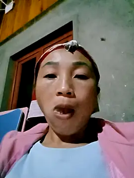 lucybaby00 online show from October 2025 10:52:02 AM