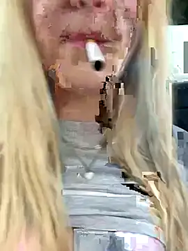 Snapshot of emilypeperoni chatting on November 2025 10:15:01 AM emilypeperoni online show from November 2025 10:15:01 AM