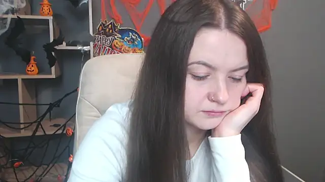 MavkaCute online show from November 2025 07:04:01 PM