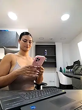 Snapshot of gabysanta_ chatting on October 2025 01:51:02 PM gabysanta online show from October 2025 01:51:02 PM