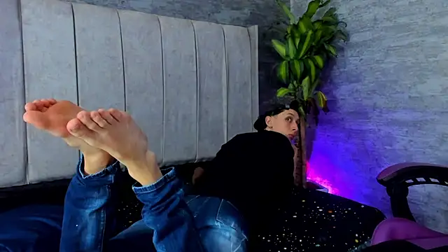 ArthurCox online show from October 2025 07:37:02 PM