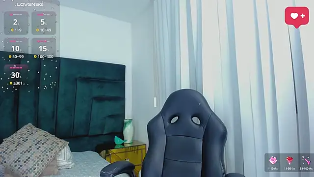 SaraWagner  online show from September 2025 12:10:02 AM