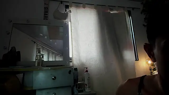 window to wonderland1 online show from September 2025 06:29:02 PM