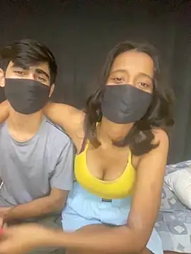 Joy Love Roxie online show from November 2025 06:30:02 PM