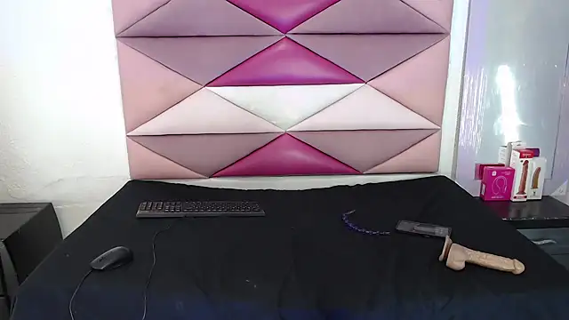Sara Jhonson21 online show from September 2025 04:29:02 PM