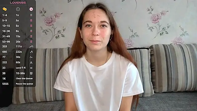 KissKarina online show from October 2025 11:52:02 AM