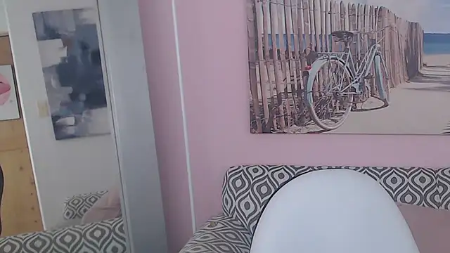 Snapshot of scarlett_blackwood chatting on November 2025 12:16:02 PM scarlett blackwood online show from November 2025 12:16:02 PM