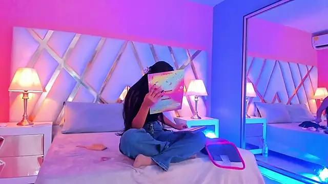 JadeeKhan online show from October 2025 07:56:01 PM