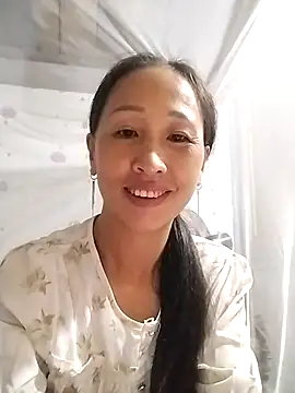 Snapshot of cute_love00 chatting on October 2025 11:12:02 PM cute love00 online show from October 2025 11:12:02 PM