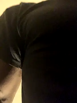 Snapshot of yourcummingdad chatting on November 2025 05:50:02 AM yourcummingdad online show from November 2025 05:50:02 AM