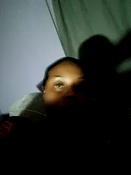 Snapshot of Liaprettygirl chatting on October 2025 04:11:01 AM Liaprettygirl online show from October 2025 04:11:01 AM