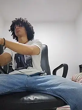 Snapshot of SoloRizo chatting on November 2025 02:28:02 AM SoloRizo online show from November 2025 02:28:02 AM