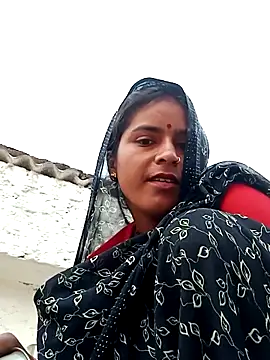 Snapshot of Mohini-xx chatting on November 2025 01:15:02 AM Mohini-xx online show from November 2025 01:15:02 AM