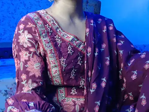 snow white123 online show from November 2025 08:51:01 PM