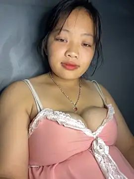 Snapshot of Lyrasss chatting on October 2025 03:36:01 PM Lyrasss online show from October 2025 03:36:01 PM